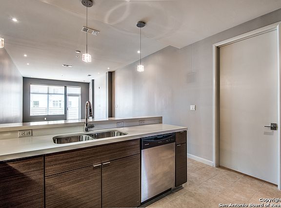 5th image of 17902 La Cantera Pkwy Unit 305