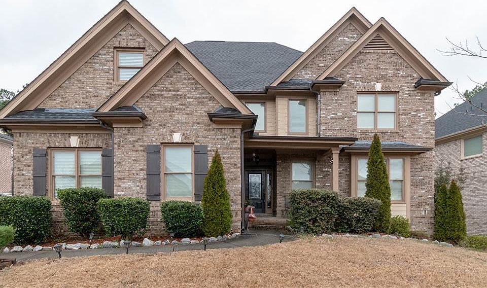 1st image of 907 Arbor Dr