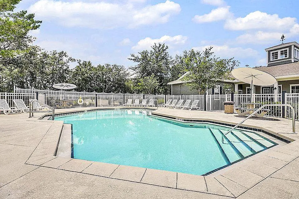 Nantucket Cove Apartments
