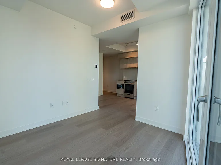 448 Burnhamthorpe Rd W #1807 — Photo 12