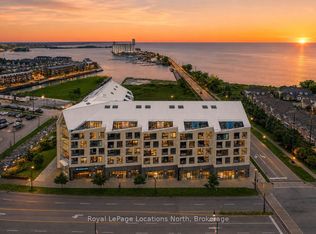 31 Huron St #523, Collingwood, ON L9Y 1C4