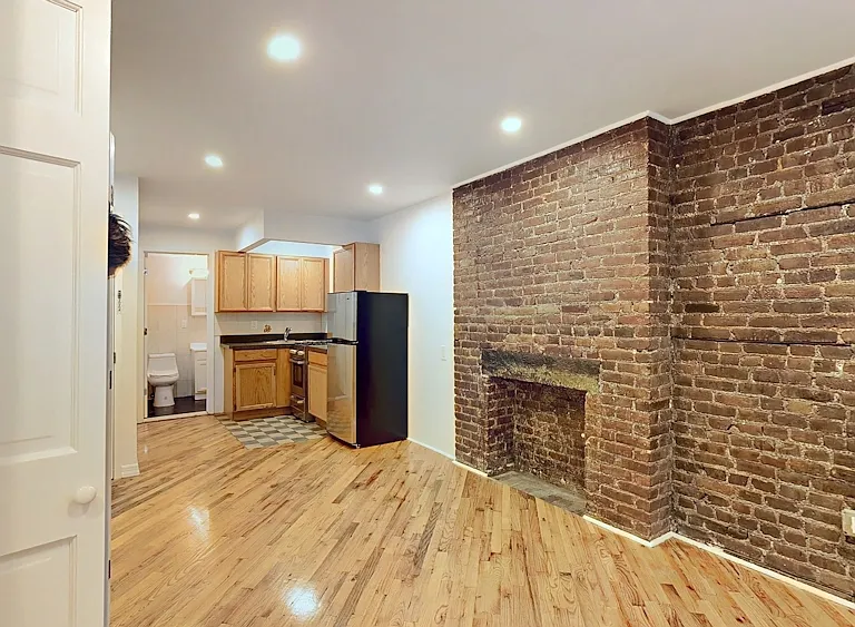 120 Orchard St #2B — Photo 1