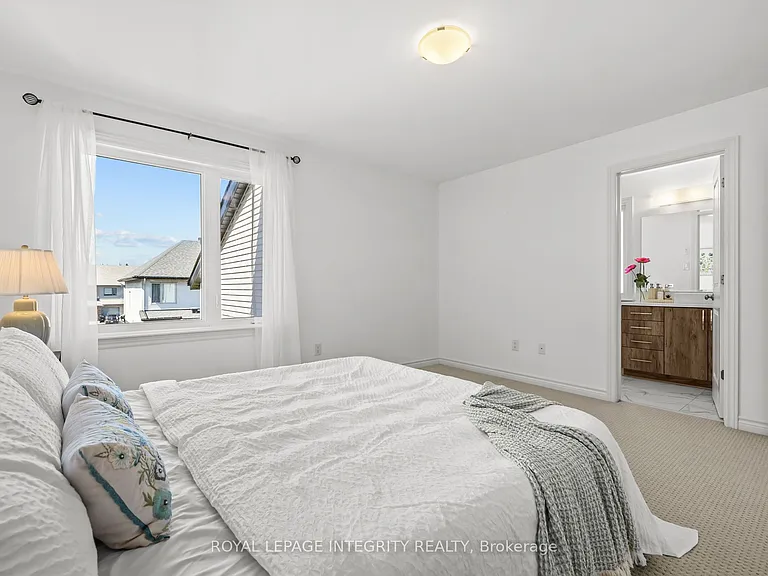 691 Capricorn Cir — Photo 26