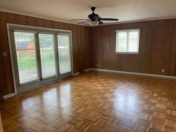 3rd image of 4804 Orleans Dr