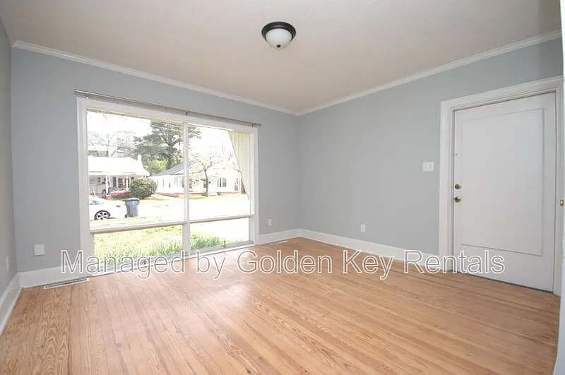 1 bed, 1.0 bath, $1,000 — Photo 2