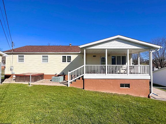 4th image of 135 Haroldland Dr
