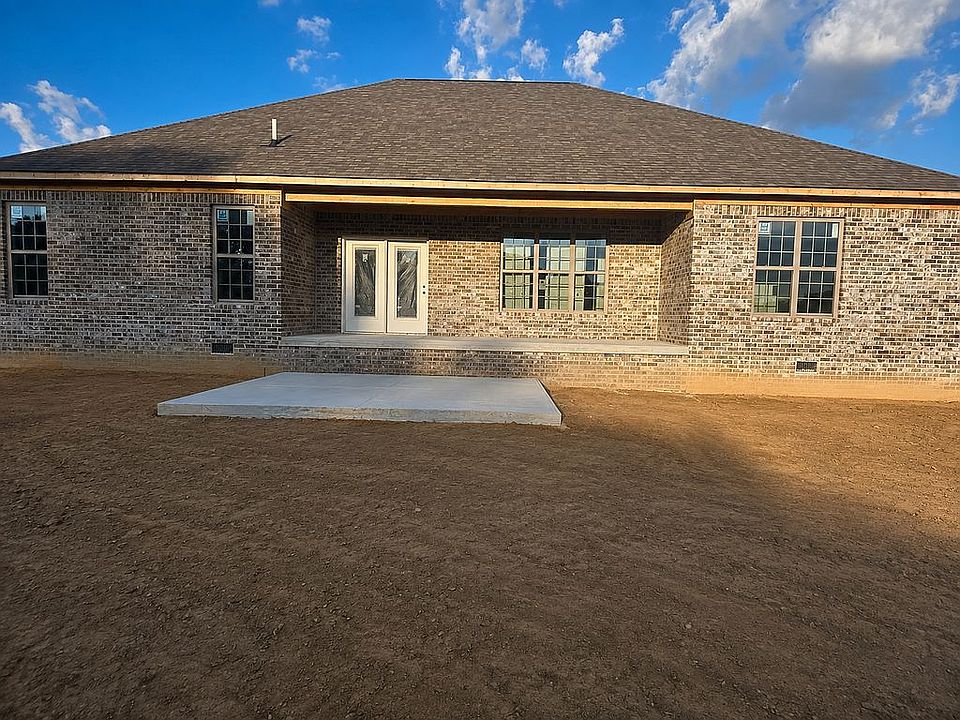 2nd image of 136 Choctaw Dr