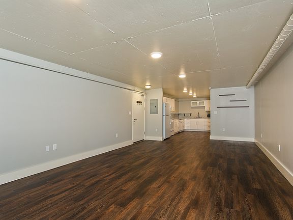 2nd image of 803 Waimanu St #709