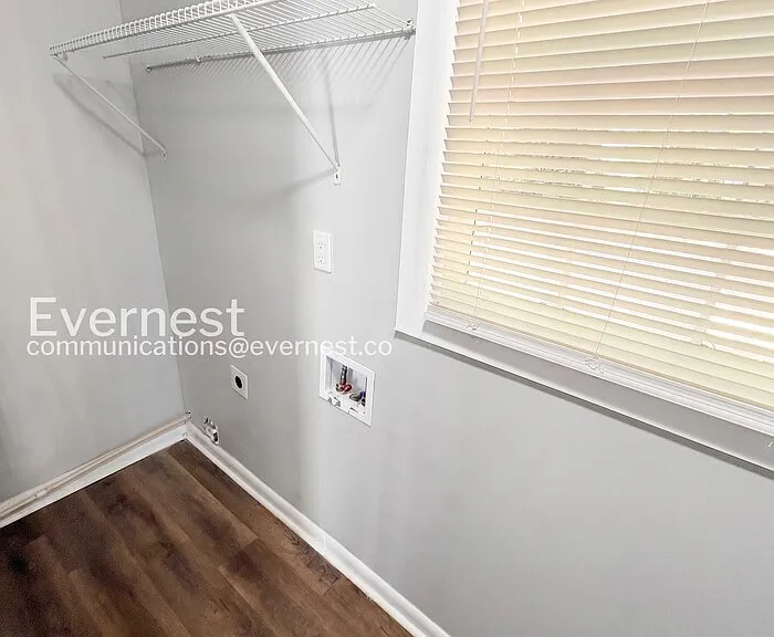 539 Green St — Photo 14