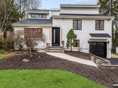 316 Spencer Pl, Paramus, NJ, 07652