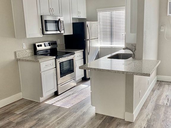 2nd image of 4337-39 38th St #4