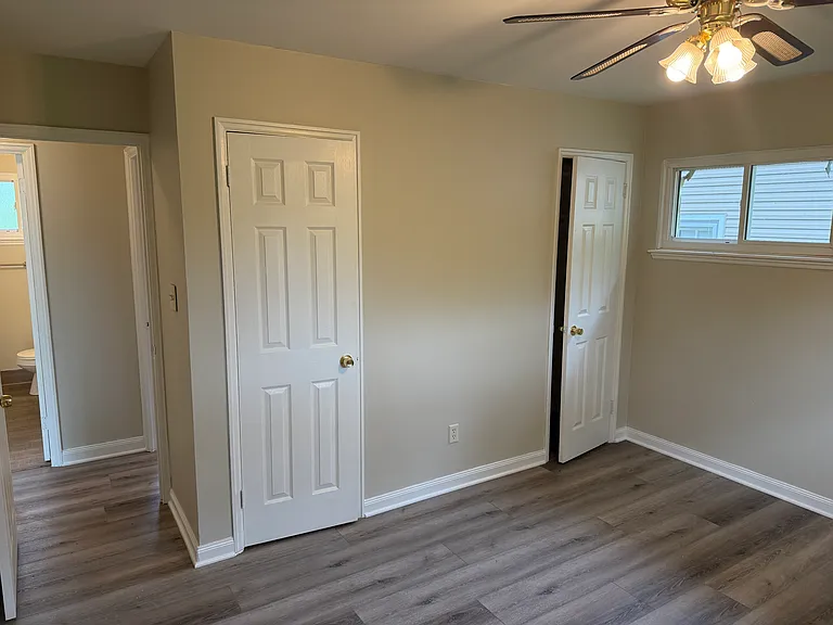 9047 Newkirk Dr — Photo 20