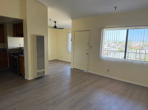 13527 Lemoli Ave APT 19, Hawthorne, CA 90250