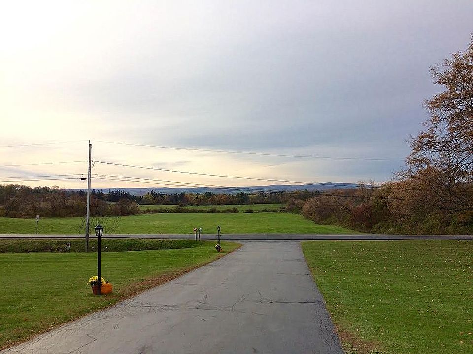 2nd image of 135 Steadwell Rd