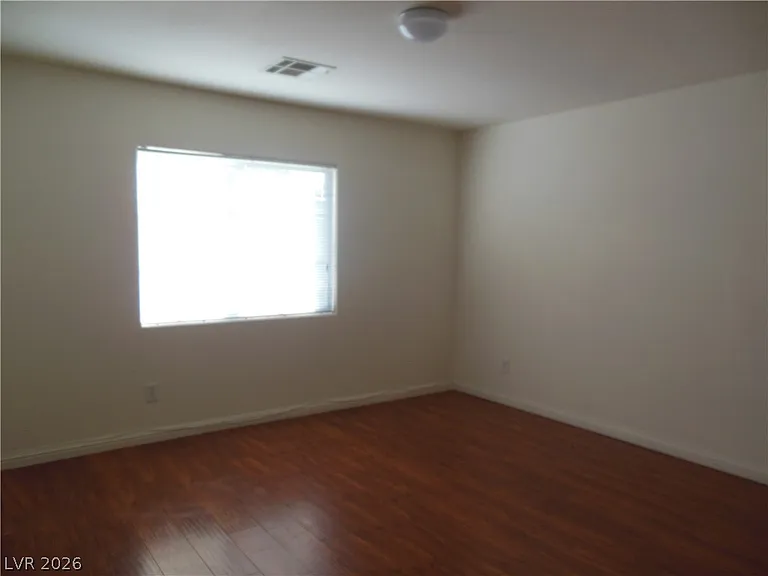 7571 Redwood Point St — Photo 12