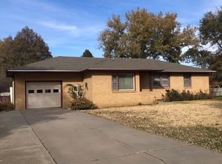 506 W 5th St, Wakefield, NE 68784