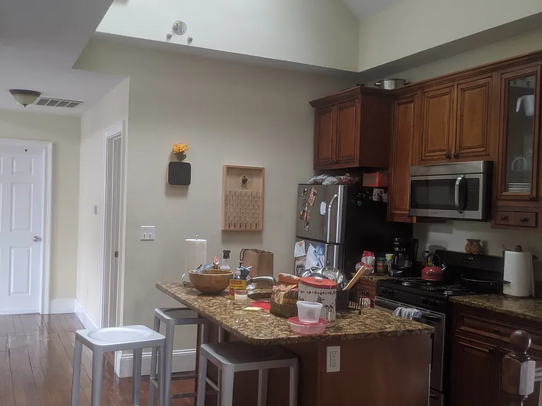 163 Calumet St #3 — Photo 16