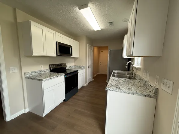 1240 Shannon Ln, La Vergne, TN 37086