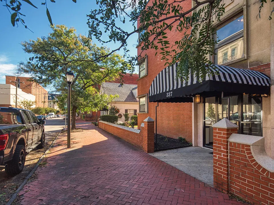 337 W Bute St #10