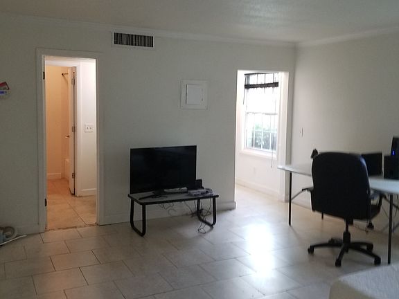 5th image of 13824 Orange Sunset Dr Unit 102