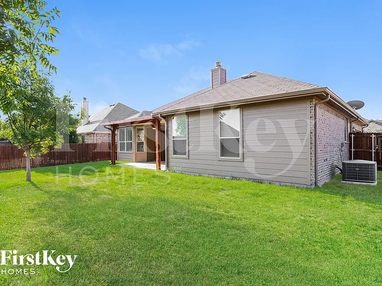 1629 Signature Dr — Photo 15