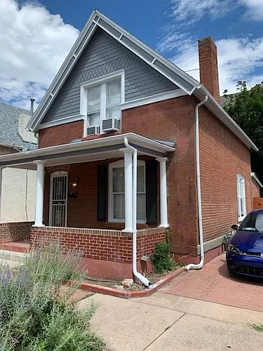 19 E Maple Ave Photo 1
