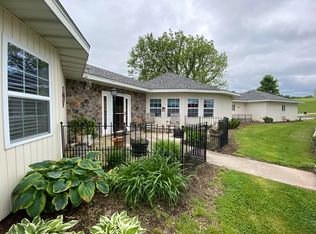 105 S Whipporwill Dr, Nixa, MO 65714