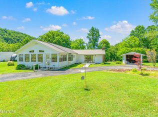 127 Mountain Rd, Oliver Springs, TN 37840