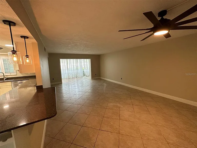1641 Southwood St #1641 — Photo 6