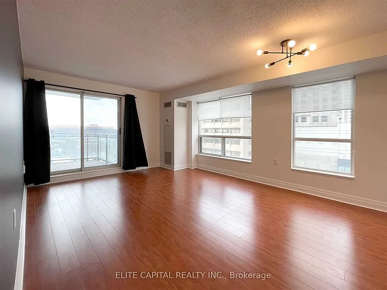 21 Hillcrest Ave #808 — Photo 4