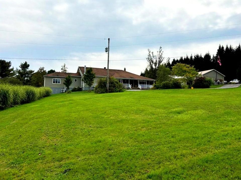 1st image of 172 Hawks Rd