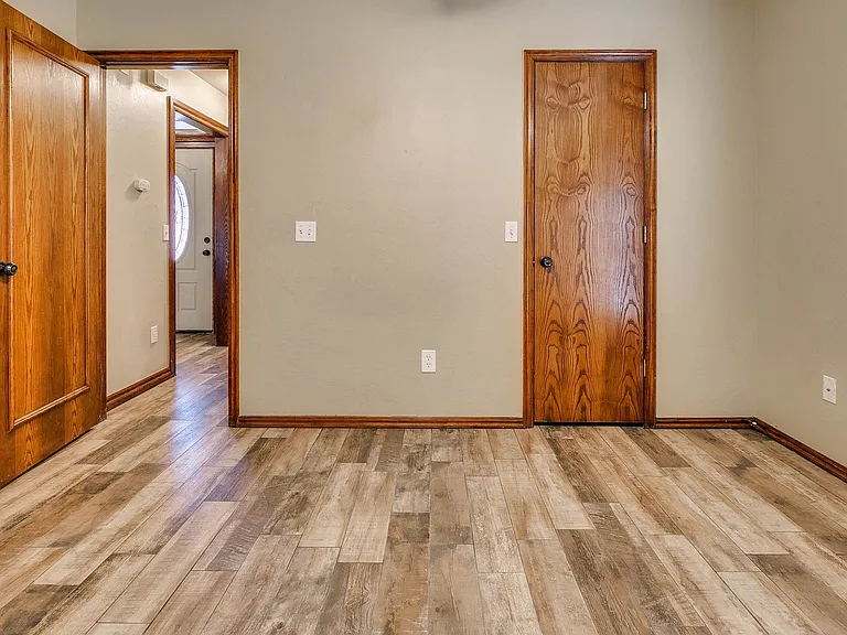 10811 Blue Sky Dr — Photo 32