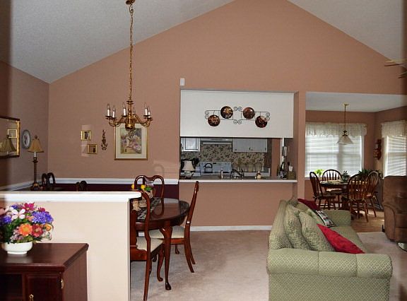 5th image of 101 Orchard Park Dr