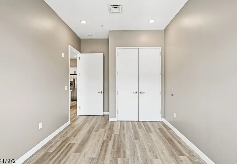 271 Millburn Ave #2D — Photo 10