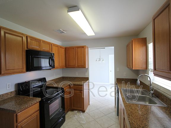 2nd image of 48 Bradford Ct