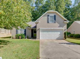 208 Manhassett Ct, Greenville, SC 29607