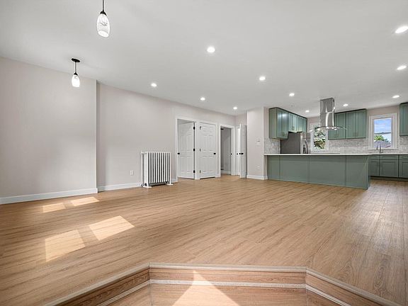 5th image of 9013 26th AVENUE