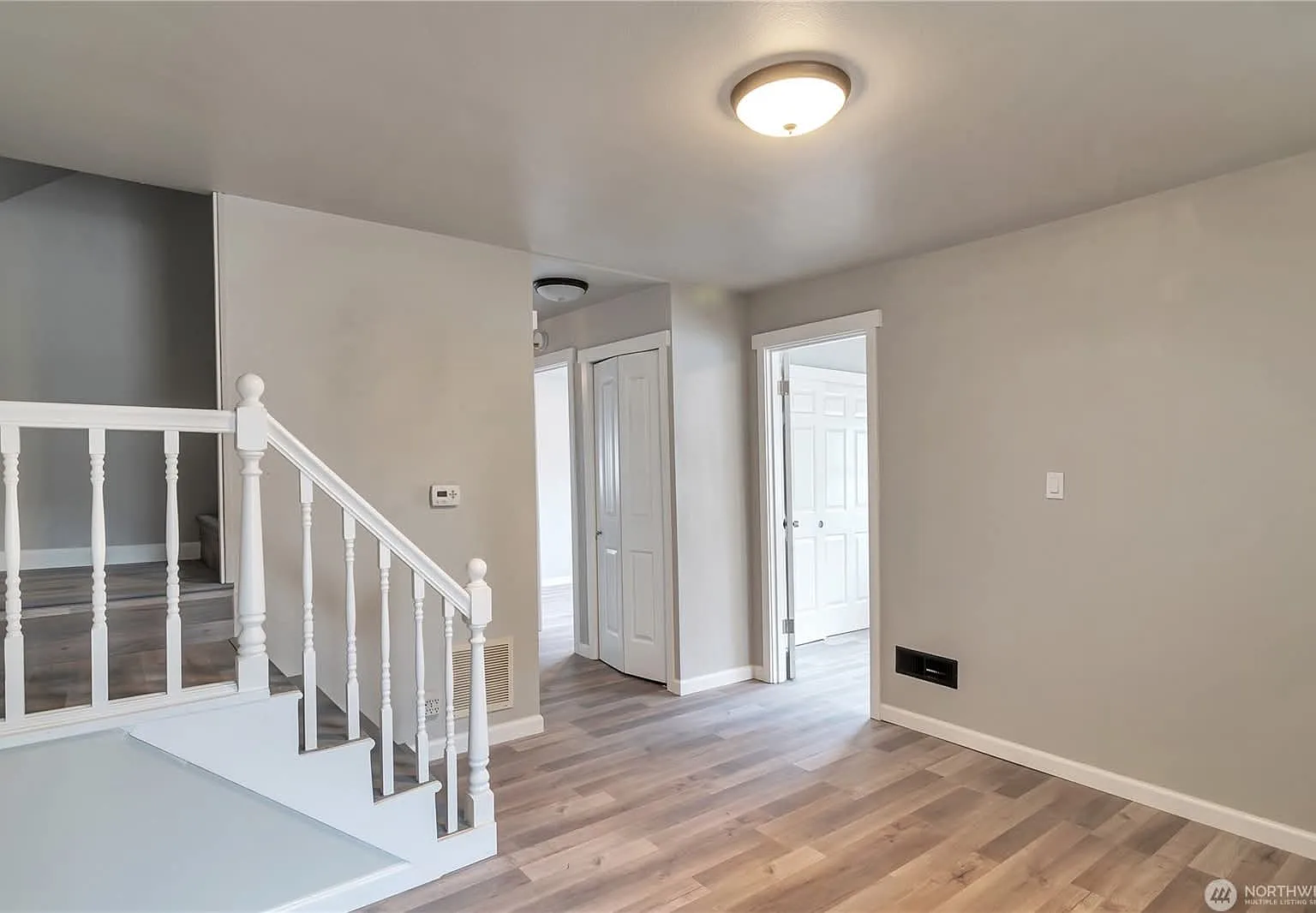 4 bed, 1000 sqft, $2,500 — Photo 2