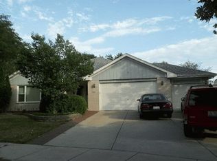 1355 E Dunslow Ln, Lockport, IL 60441