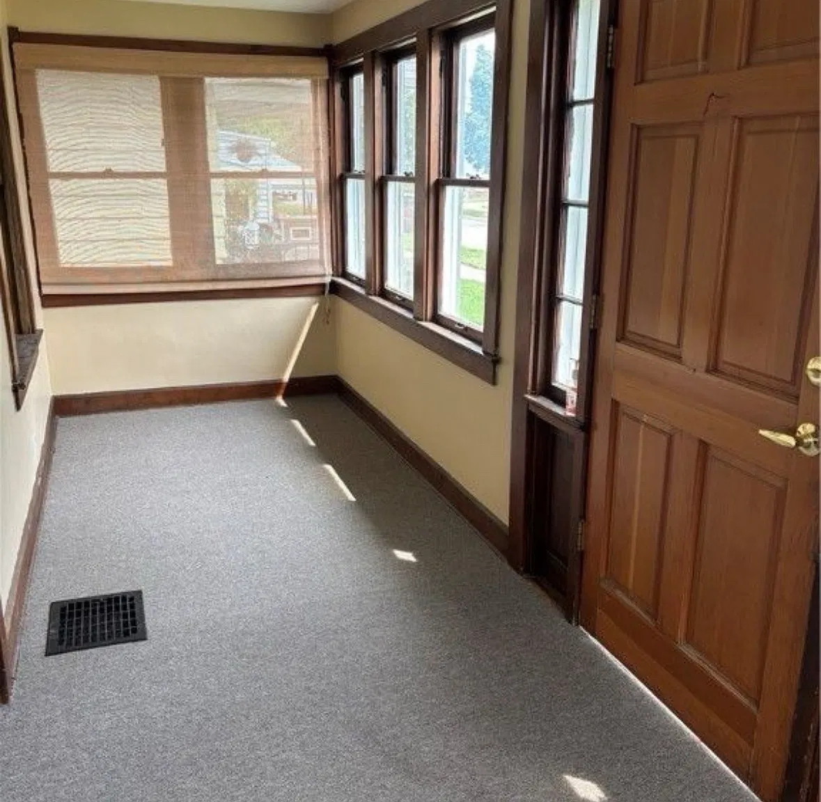 146 Walnut St — Photo 3