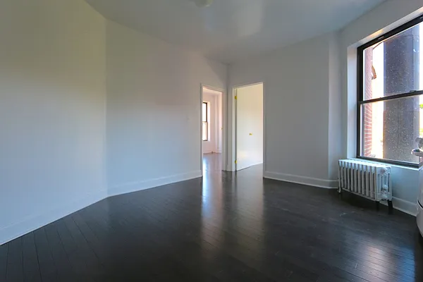 Rented by Compass | media 10