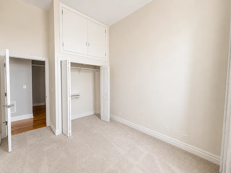 1470 W Carmen Ave #301 — Photo 14