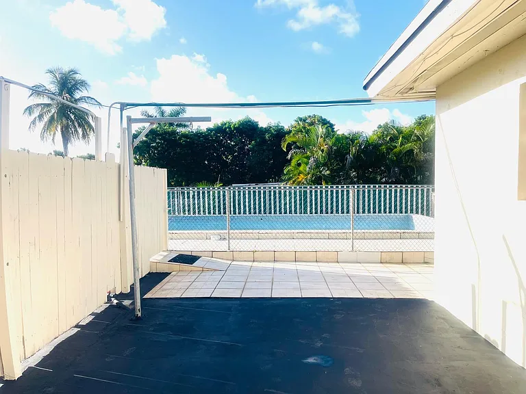 4850 SW 58th Avee — Photo 19