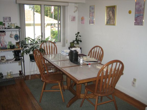 5th image of 1201 Daffodil Ln