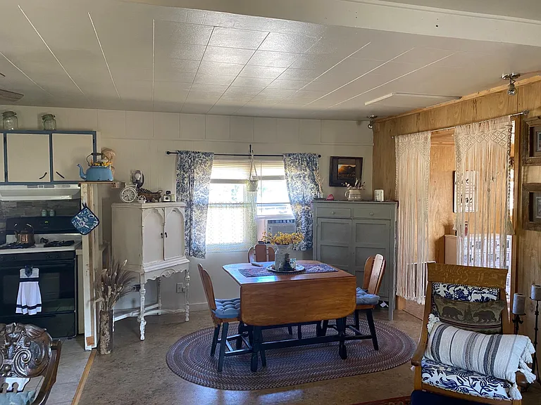 50 Post Cir — Photo 6