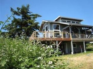 6152 Lincoln St, Clinton, WA 98236