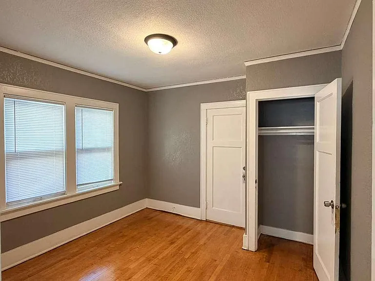 Unit Photo