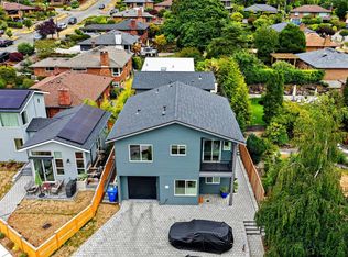 8810 41st Ave SW, Seattle, WA 98136