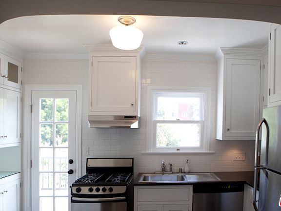 2nd image of 5912 Fountain Ave #5912