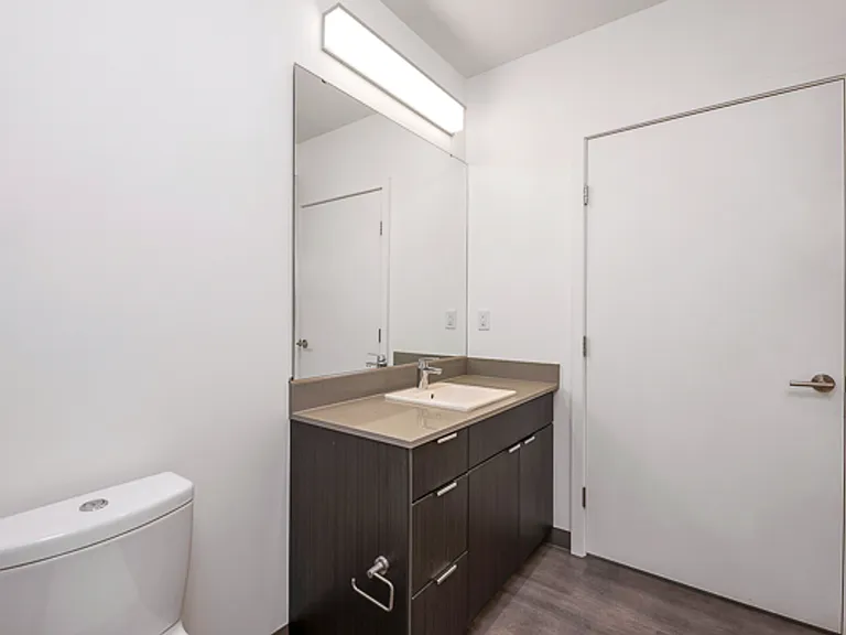 CRN Crane Interbay Apartments — Photo 28